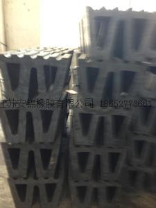  W型護(hù)舷