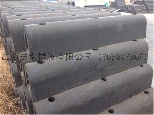  (D型)半圓型橡膠護(hù)舷
