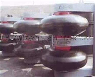  轉(zhuǎn)動型橡膠護舷