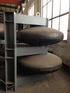  轉動型橡膠護舷